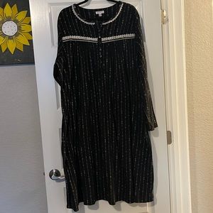 Black sleeping gown